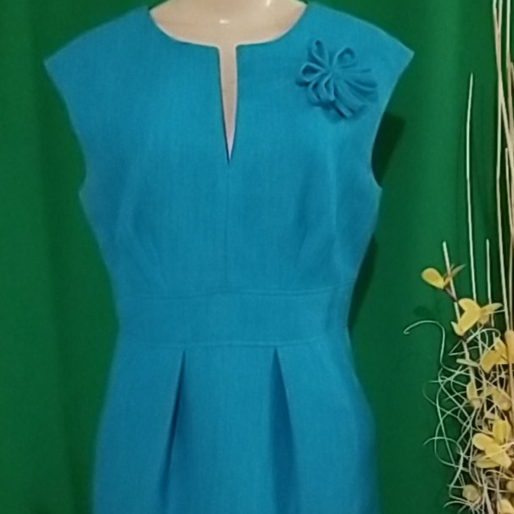 Studio One Dress - Picture 2 of 8